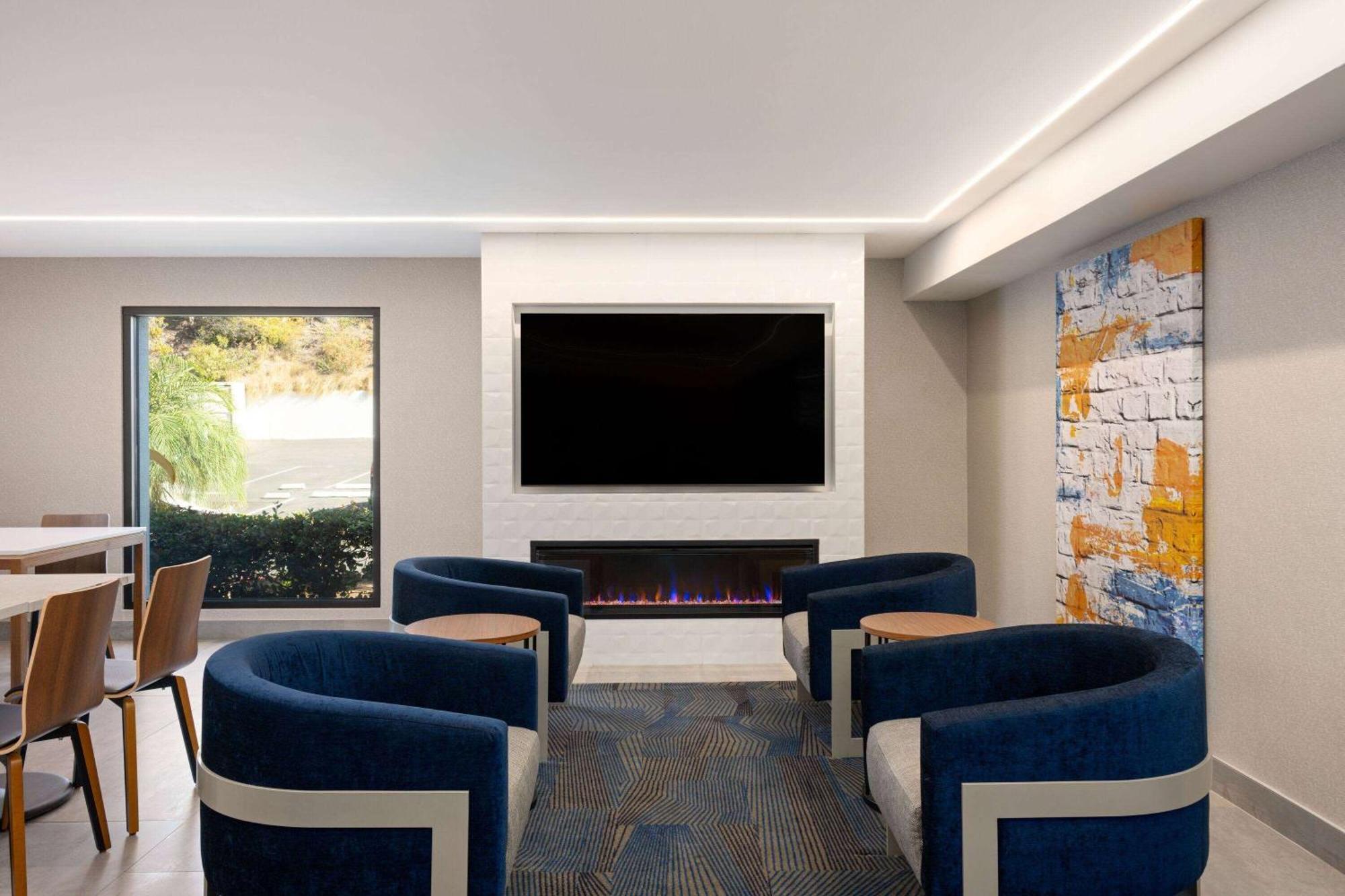 La Quinta Inn By Wyndham San Diego - Miramar Экстерьер фото