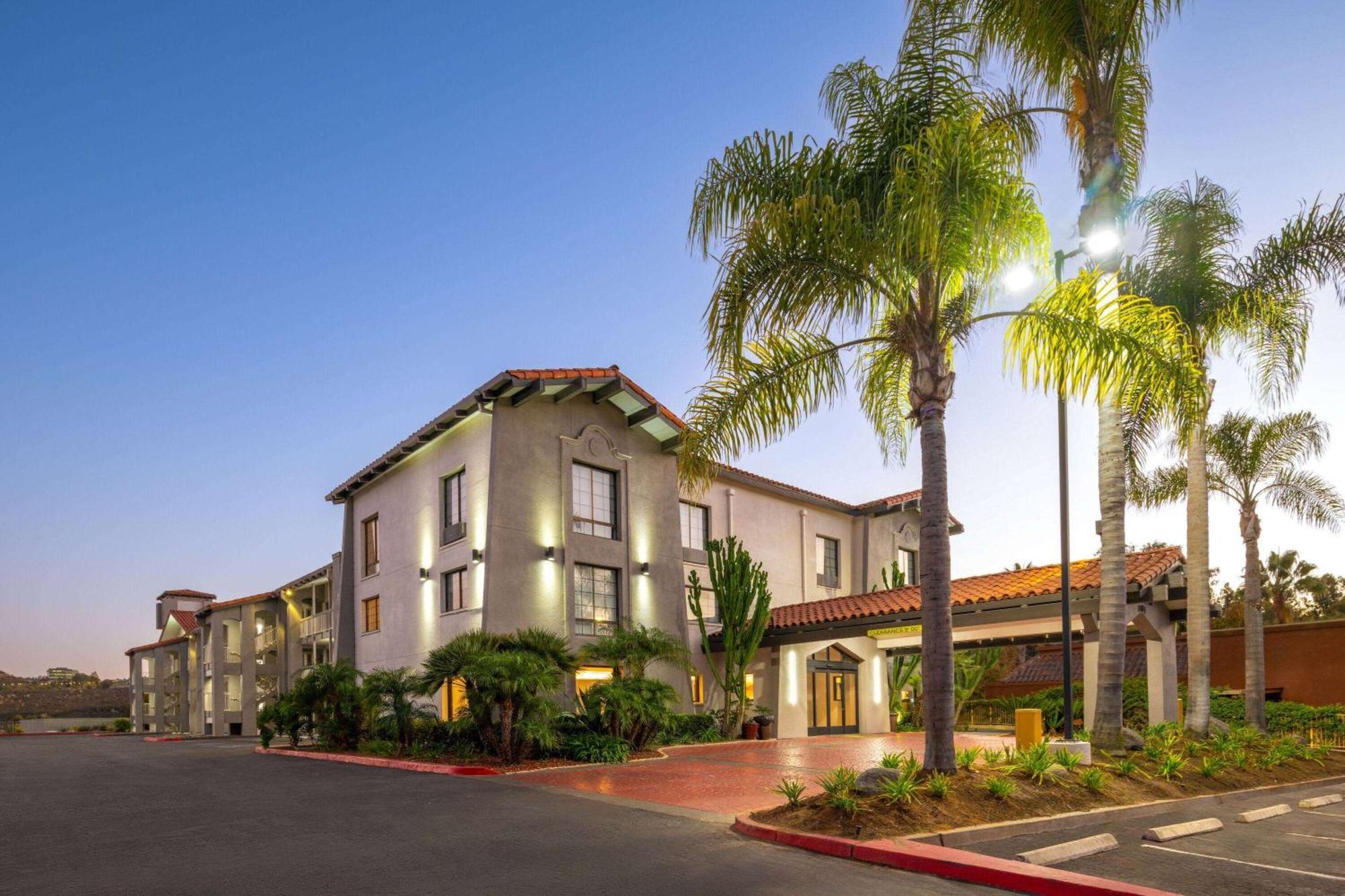 La Quinta Inn By Wyndham San Diego - Miramar Экстерьер фото