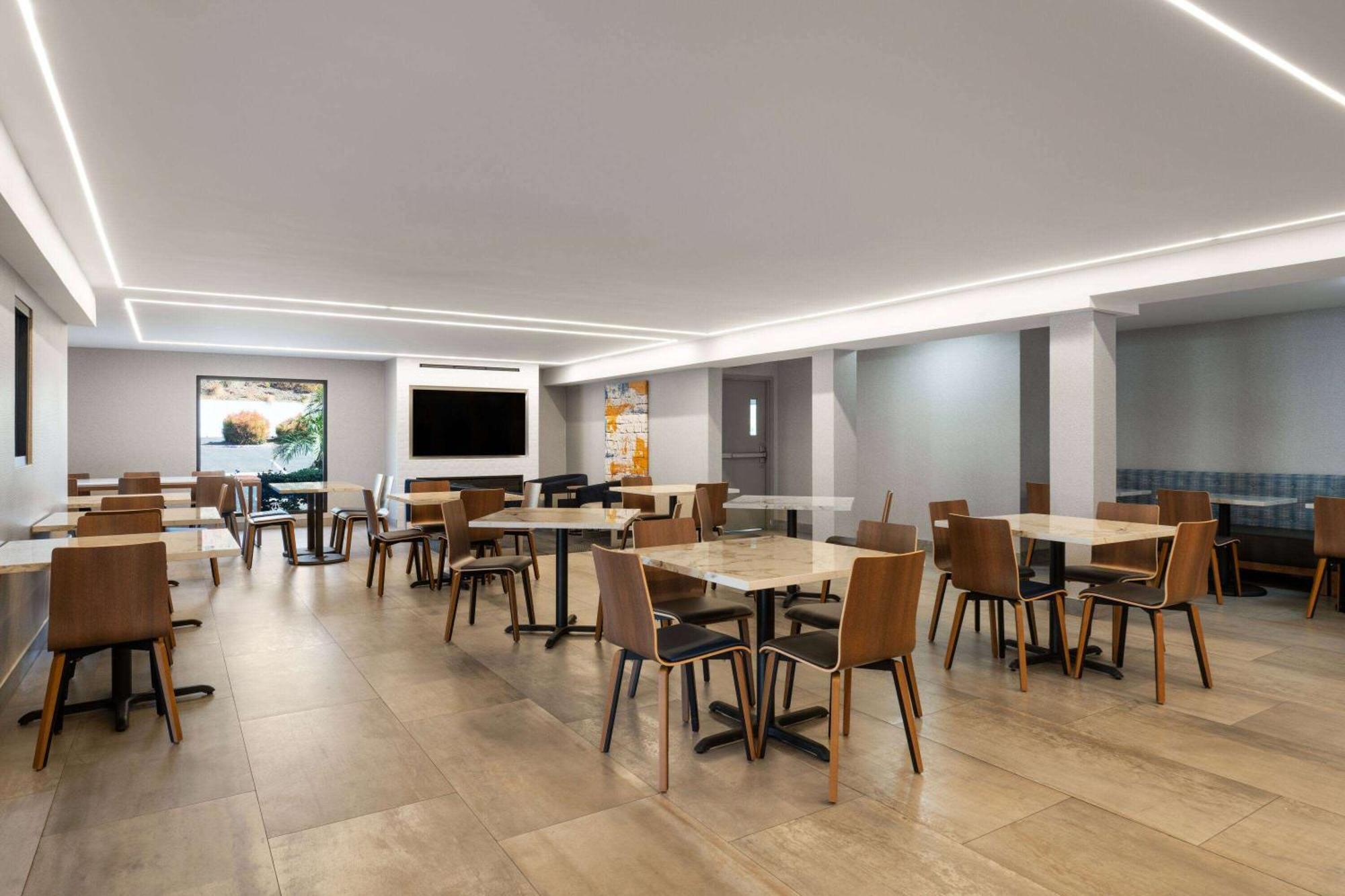 La Quinta Inn By Wyndham San Diego - Miramar Экстерьер фото